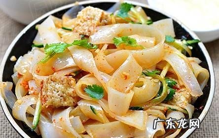 如何在家自制凉皮 家庭凉皮最简单的做法