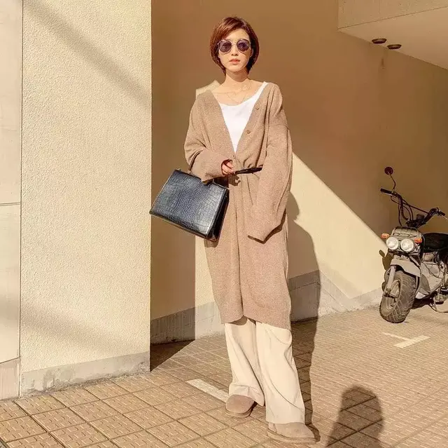 驼色的穿搭图片分享 驼色配什么颜色最洋气