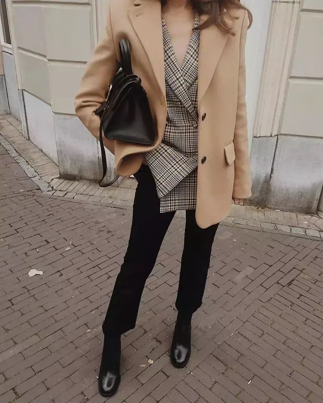 驼色的穿搭图片分享 驼色配什么颜色最洋气