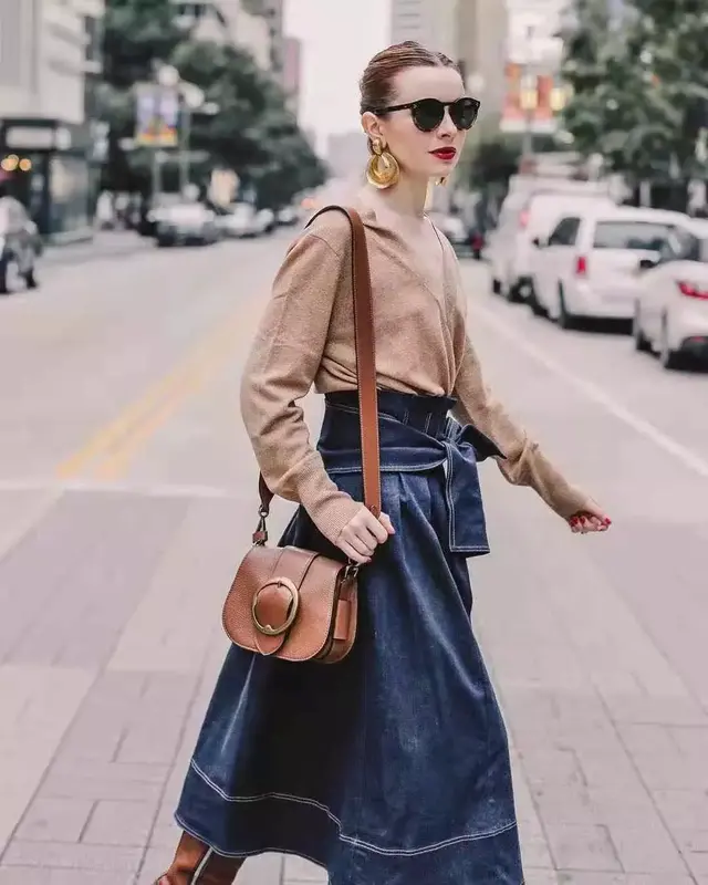 驼色的穿搭图片分享 驼色配什么颜色最洋气