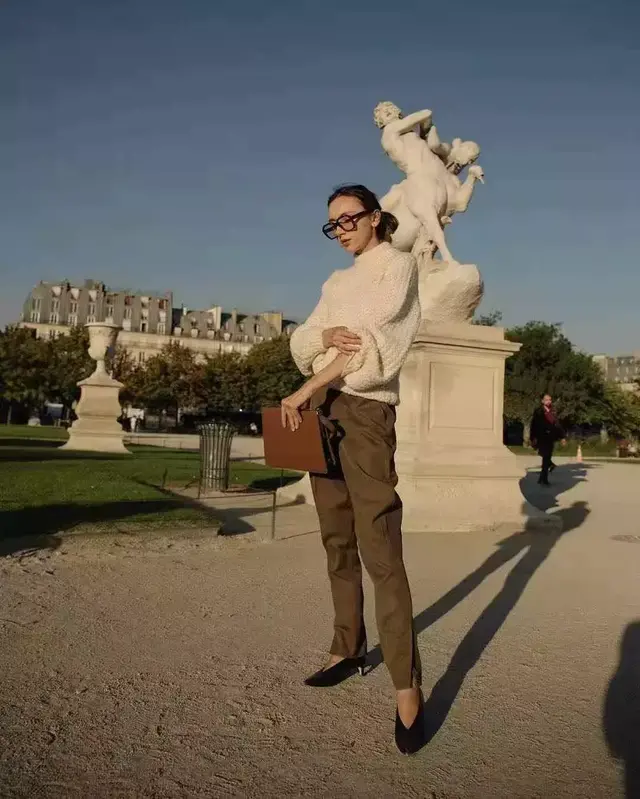 驼色的穿搭图片分享 驼色配什么颜色最洋气