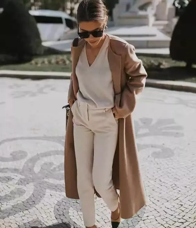 驼色的穿搭图片分享 驼色配什么颜色最洋气