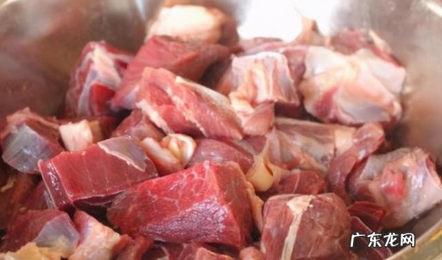 如何快速解冻肉 给肉解冻有什么方法技巧