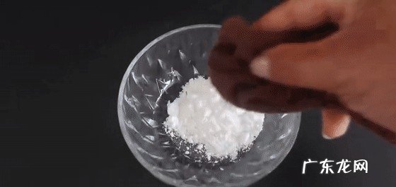 冰箱门密封条不严的原因 冰箱封条发霉怎么处理