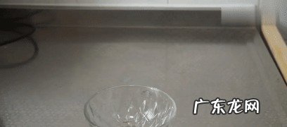 冰箱门密封条不严的原因 冰箱封条发霉怎么处理