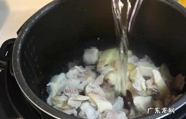 牛筋怎么做简单好吃 牛蹄筋的家常做法分享
