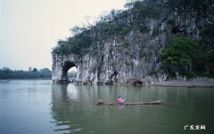 眼袋大是什么原因 上眼皮可以单独吸脂吗