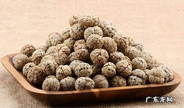 肉蔻草寇等有什么区别 肉蔻是什么样子的