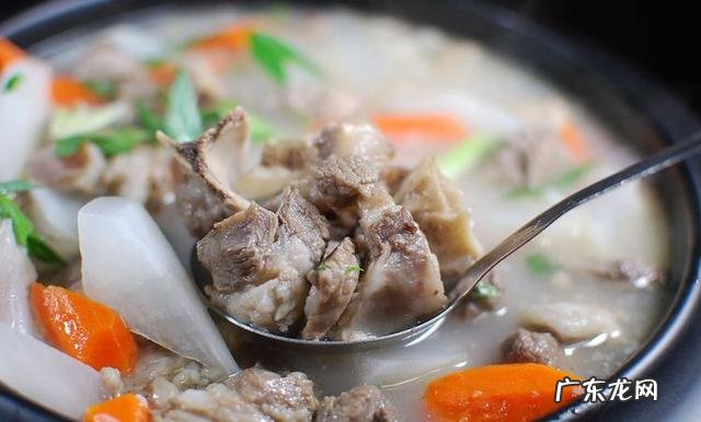 煮羊头和羊蹄需要放什么调料 煮羊肉一定要做什么