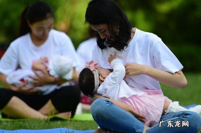 ?为什么宝宝会有这种吃迷糊奶的表现 如何纠正宝宝吃迷糊奶