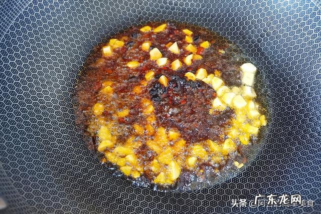 素炒茼蒿的家常做法 茼蒿怎么做简单好吃