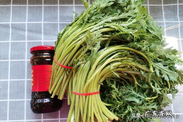 素炒茼蒿的家常做法 茼蒿怎么做简单好吃