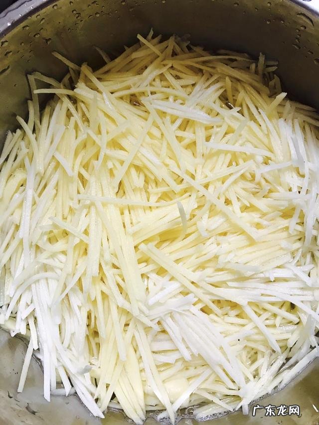 土豆丝炒土豆粉的做法教程 土豆粉怎么做简单好吃