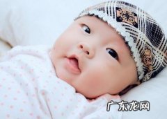 宝宝小鸡鸡发红怎么办 给宝宝使用尿不湿有什么注意事项