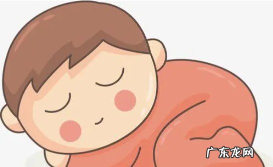 新生儿不爱睡觉怎么办呢 新生儿晚上不睡觉的原因