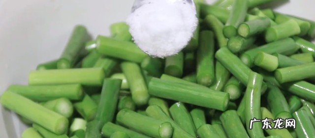 蒜苔怎么做简单好吃 炒蒜苔的方法教程分享