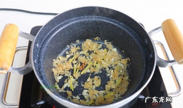 桑葚叶怎么做菜怎么做菜 桑葚叶贻贝汤的做法分享