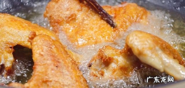 鸡翅怎么做简单好吃 自己在家怎么炸鸡翅