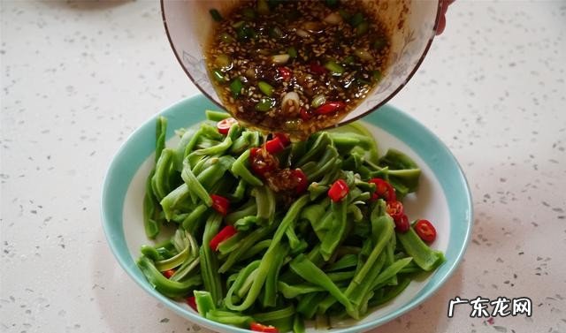 贡菜的吃法做法分享 家常贡菜的做法教程蒜蓉贡菜