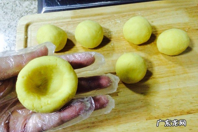 窝窝头怎么做才松松软软 在家做窝窝头的方法技巧