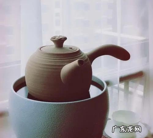 喝水太少会有什么影响危害 喝水太多对身体有什么影响