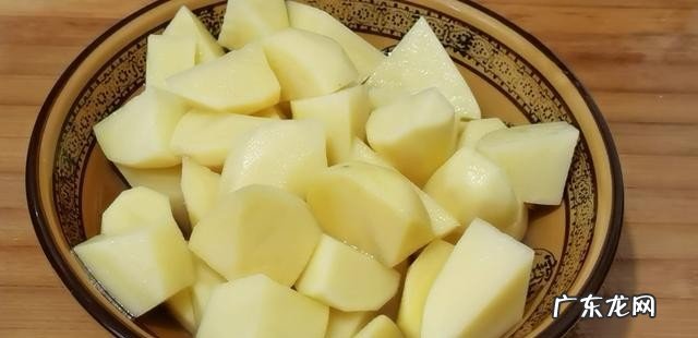 家常牛肉的简易做法分享 手把手教你做土豆烧牛肉
