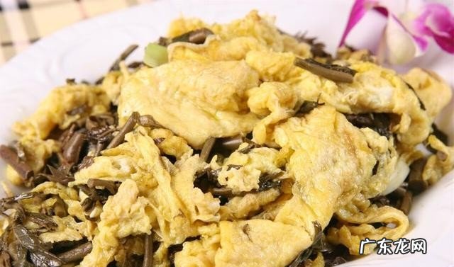 香椿为什么这么臭 食用香椿会中毒吗
