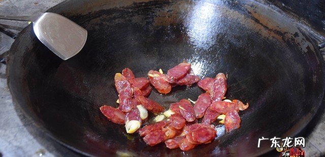 广式腊肠炒什么菜好吃 家常广式腊肠的做法分享