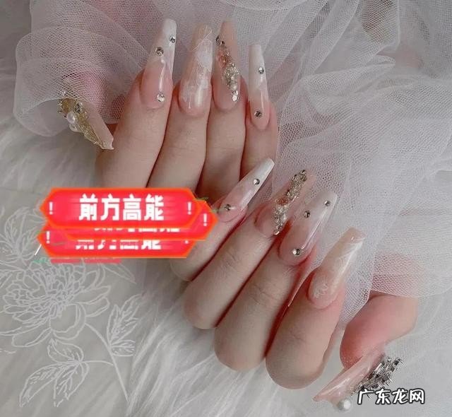 美甲最新款图片分享合集 点赞收藏率超高的美甲款式