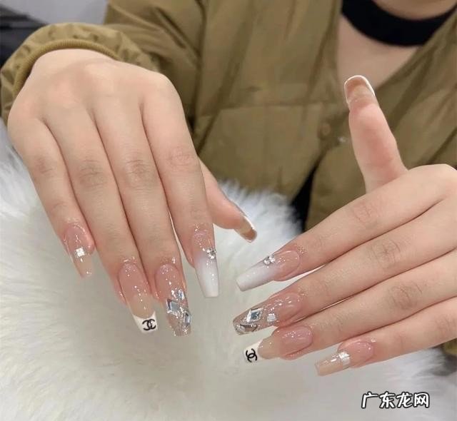 美甲最新款图片分享合集 点赞收藏率超高的美甲款式