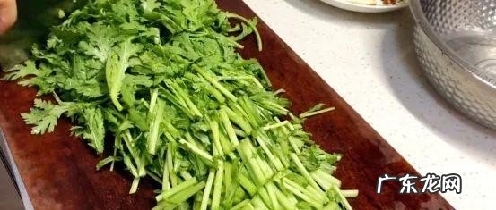 食用茼蒿有什么好处作用 茼蒿的吃法做法分享